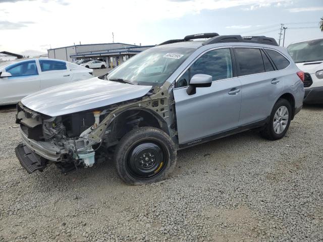  SUBARU OUTBACK 2017 Srebrny