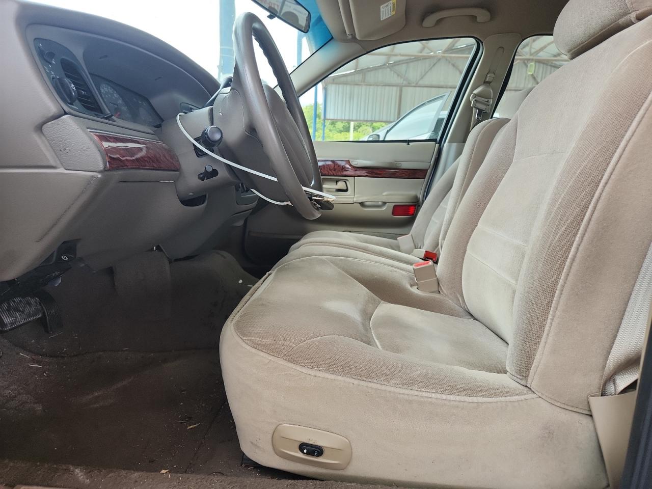 2001 Mercury Grand Marquis Gs VIN: 2MEFM74W51X689315 Lot: 63677885