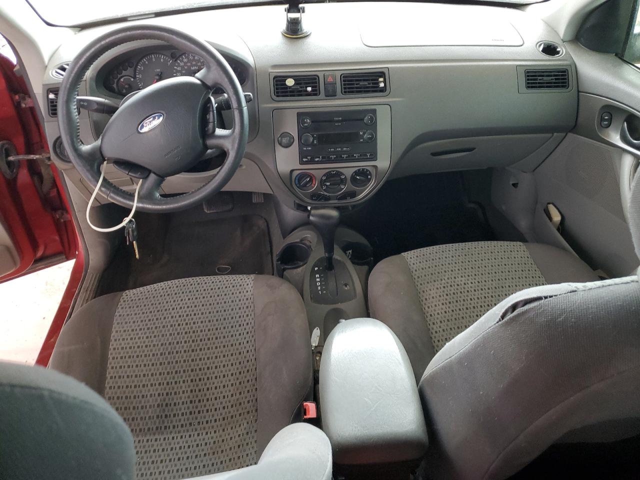 2005 Ford Focus Zxw VIN: 1FAHP36N95W276240 Lot: 64863675