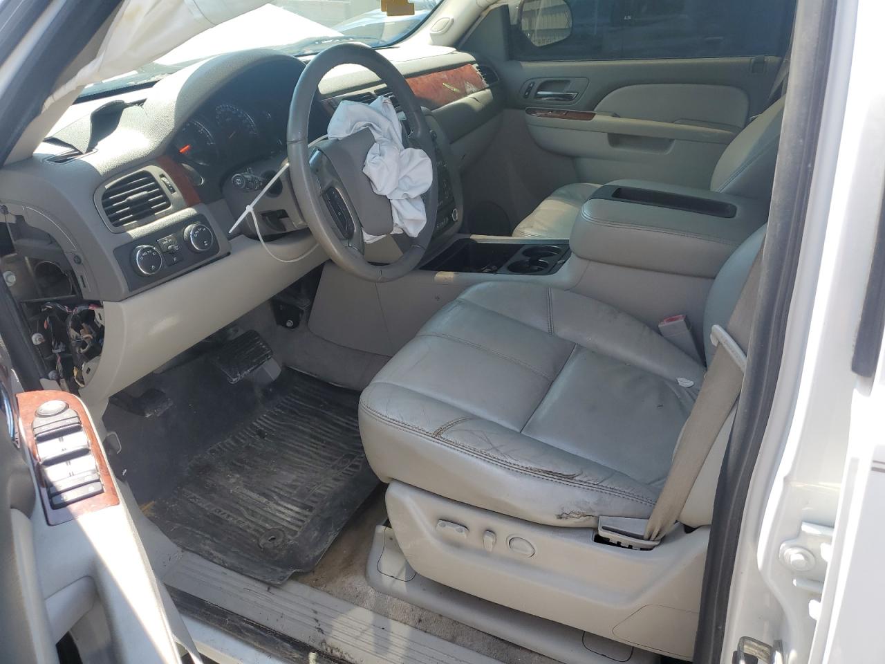 2010 GMC Yukon Slt VIN: 1GKUKCE06AR136771 Lot: 62935645