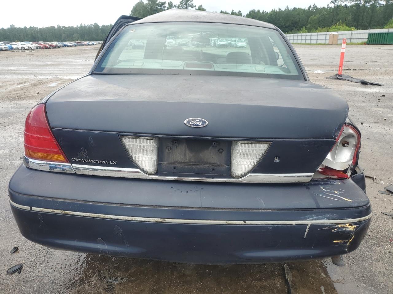 2001 Ford Crown Victoria Lx VIN: 2FAFP74W81X141792 Lot: 65143545