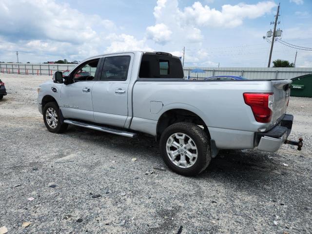  NISSAN TITAN 2016 Srebrny