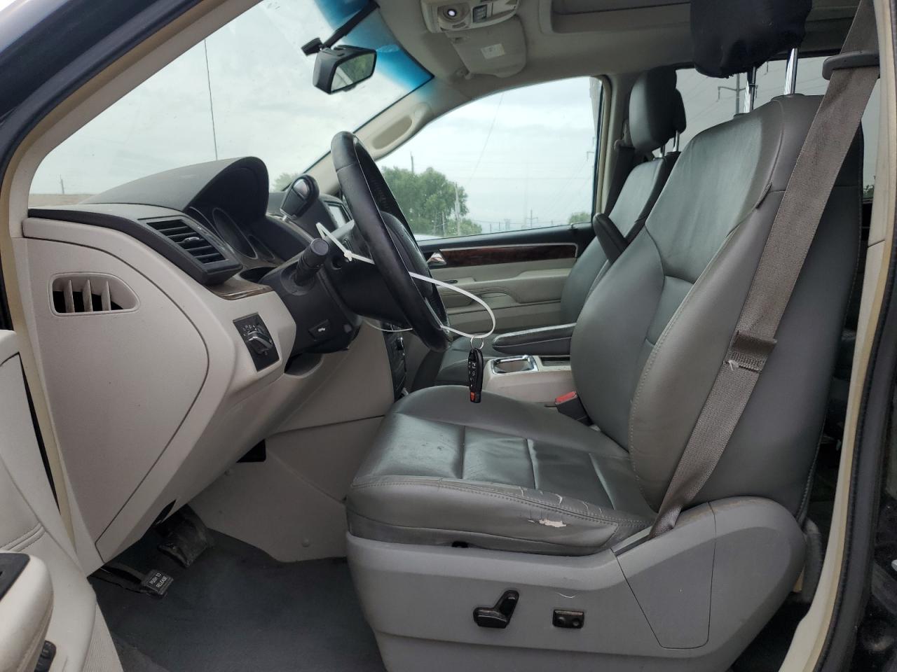2011 Volkswagen Routan Sel VIN: 2V4RW6DG9BR645762 Lot: 63090165