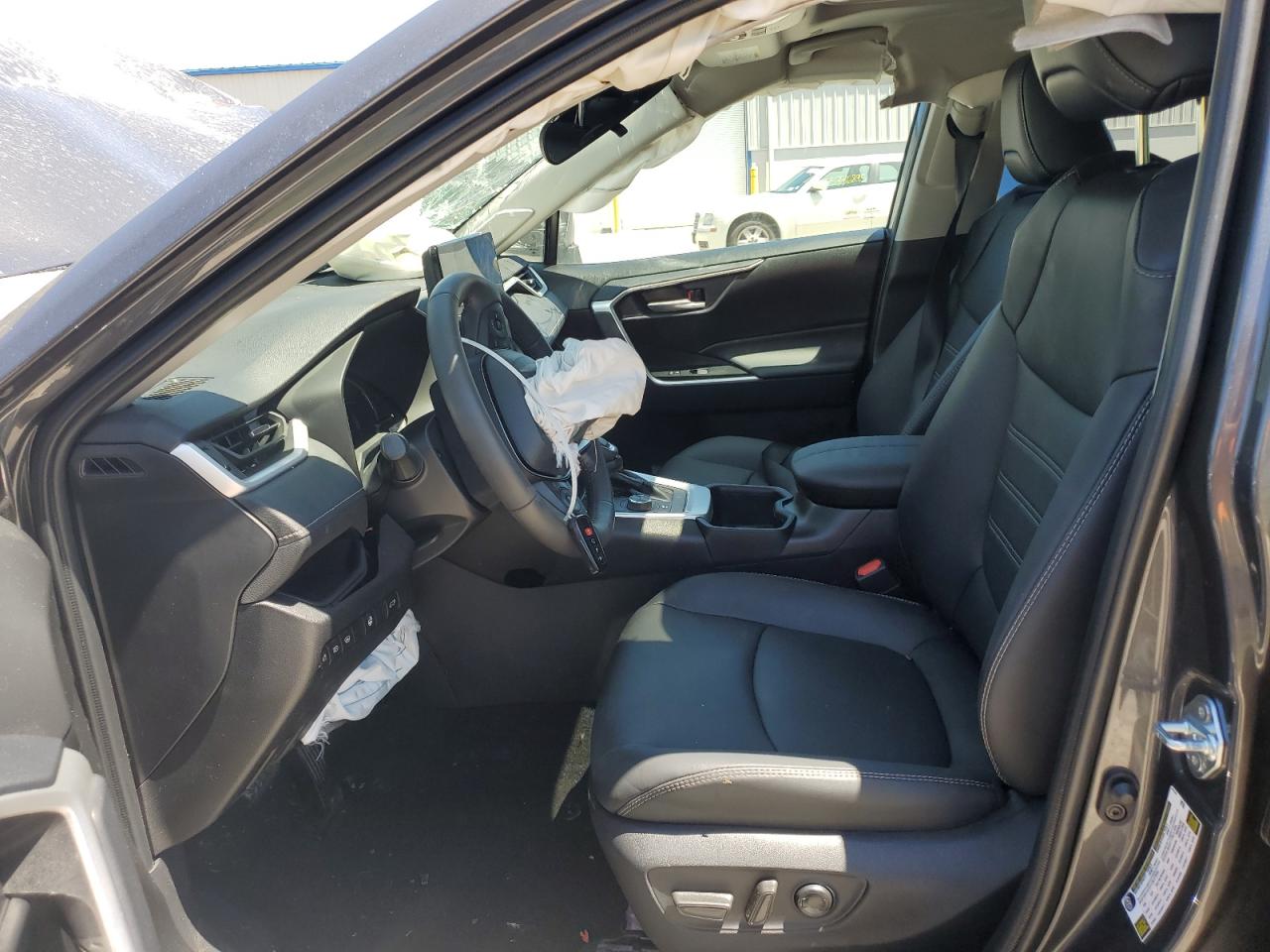 2024 Toyota Rav4 Xle Premium VIN: 2T3B6RFV8RW083006 Lot: 65147215