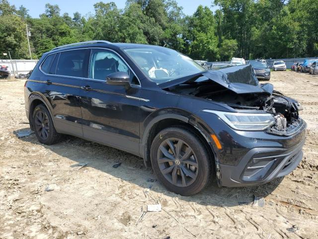  VOLKSWAGEN TIGUAN 2022 Czarny