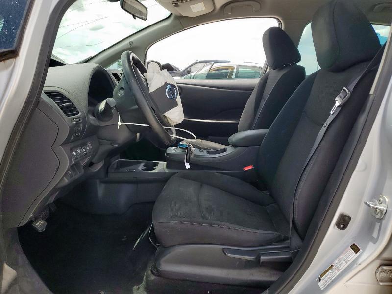  NISSAN LEAF 2015 Silver