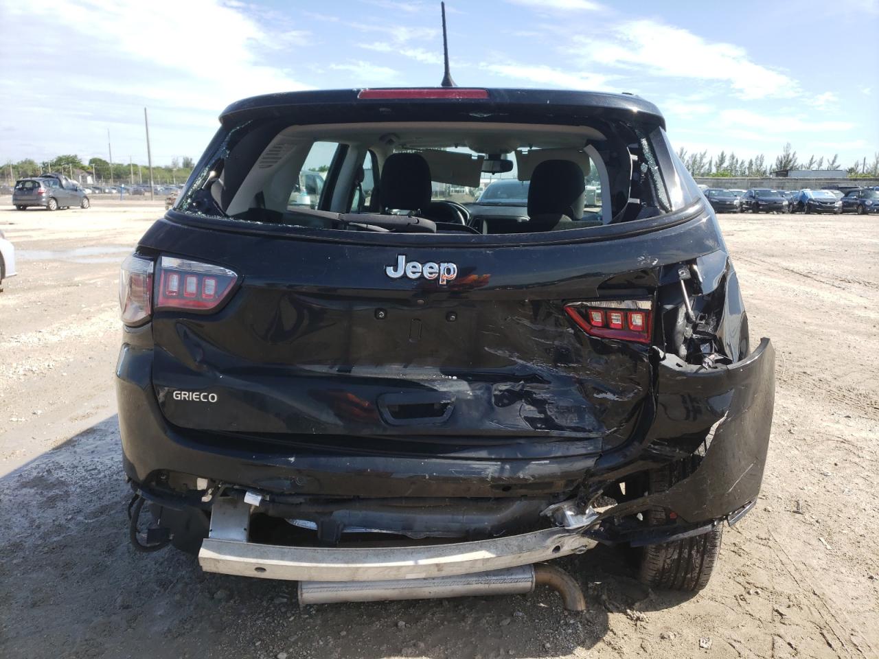 2018 Jeep Compass Sport VIN: 3C4NJCAB0JT211286 Lot: 64968555