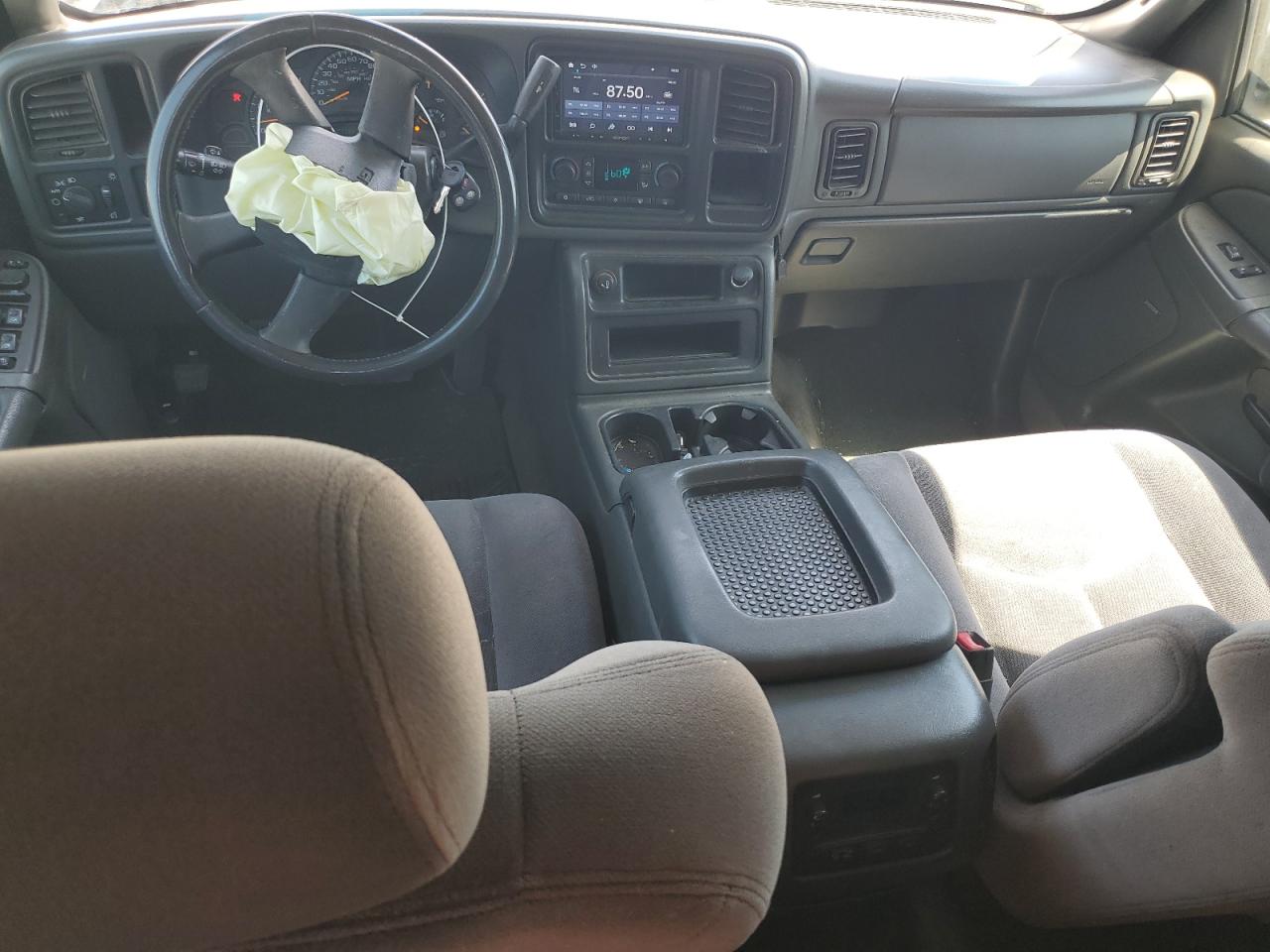 2004 GMC New Sierra C1500 VIN: 2GTEC13T241434679 Lot: 63063635