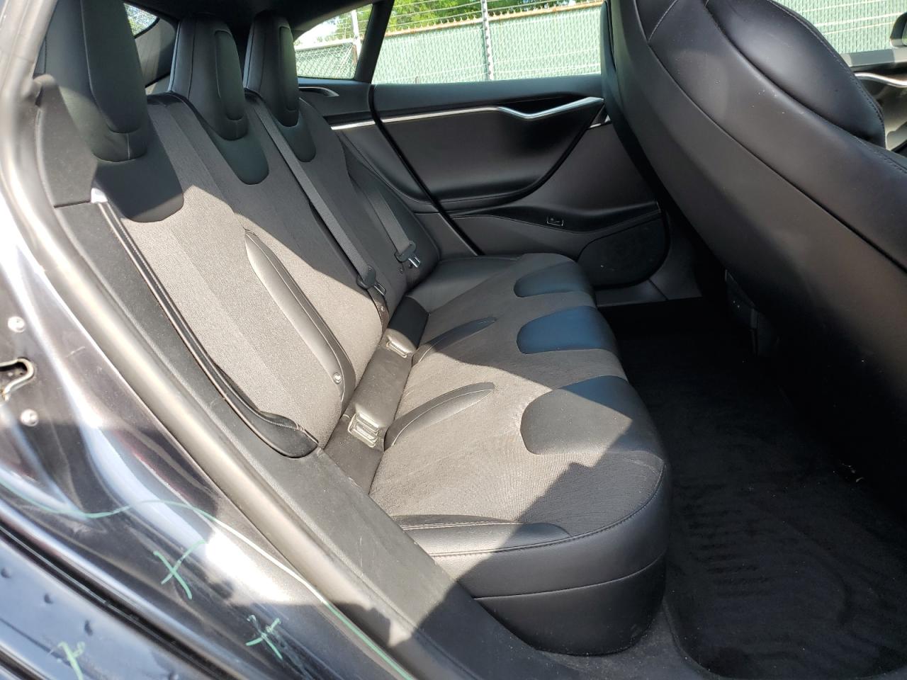 2017 Tesla Model S VIN: 5YJSA1E23HF197300 Lot: 65057735