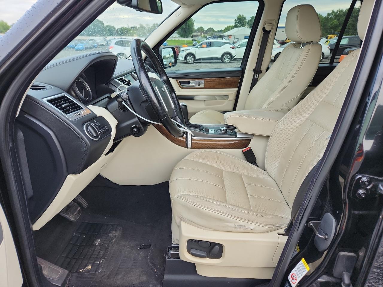 2011 Land Rover Range Rover Sport Lux VIN: SALSK2D4XBA705857 Lot: 65404575