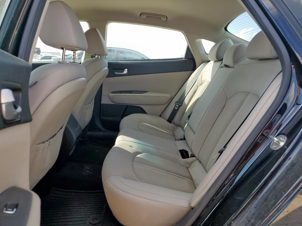 2018 Kia Optima Lx VIN: 5XXGT4L32JG207833 Lot: 64789135