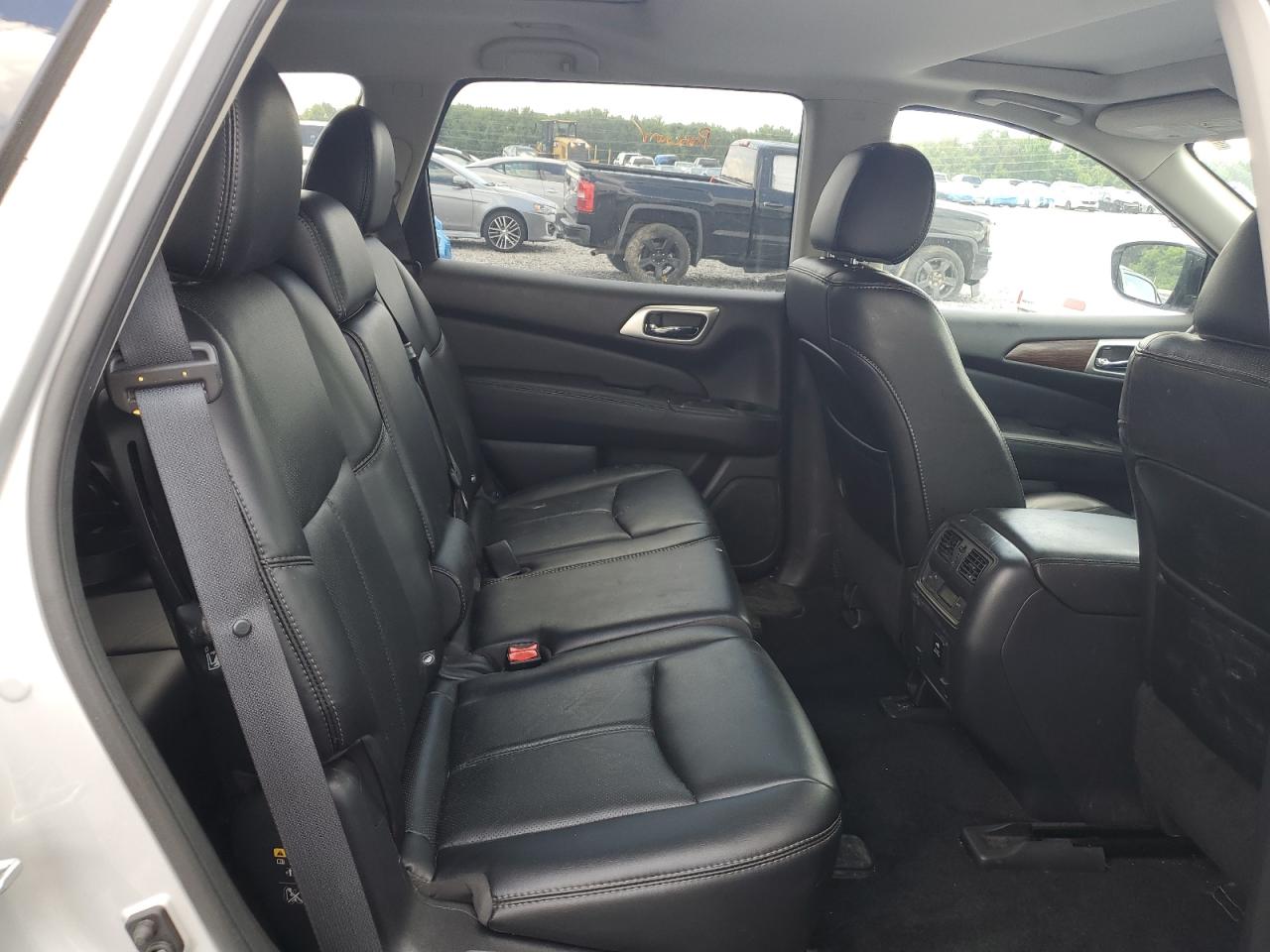 2017 Nissan Pathfinder S VIN: 5N1DR2MM2HC671997 Lot: 65436475