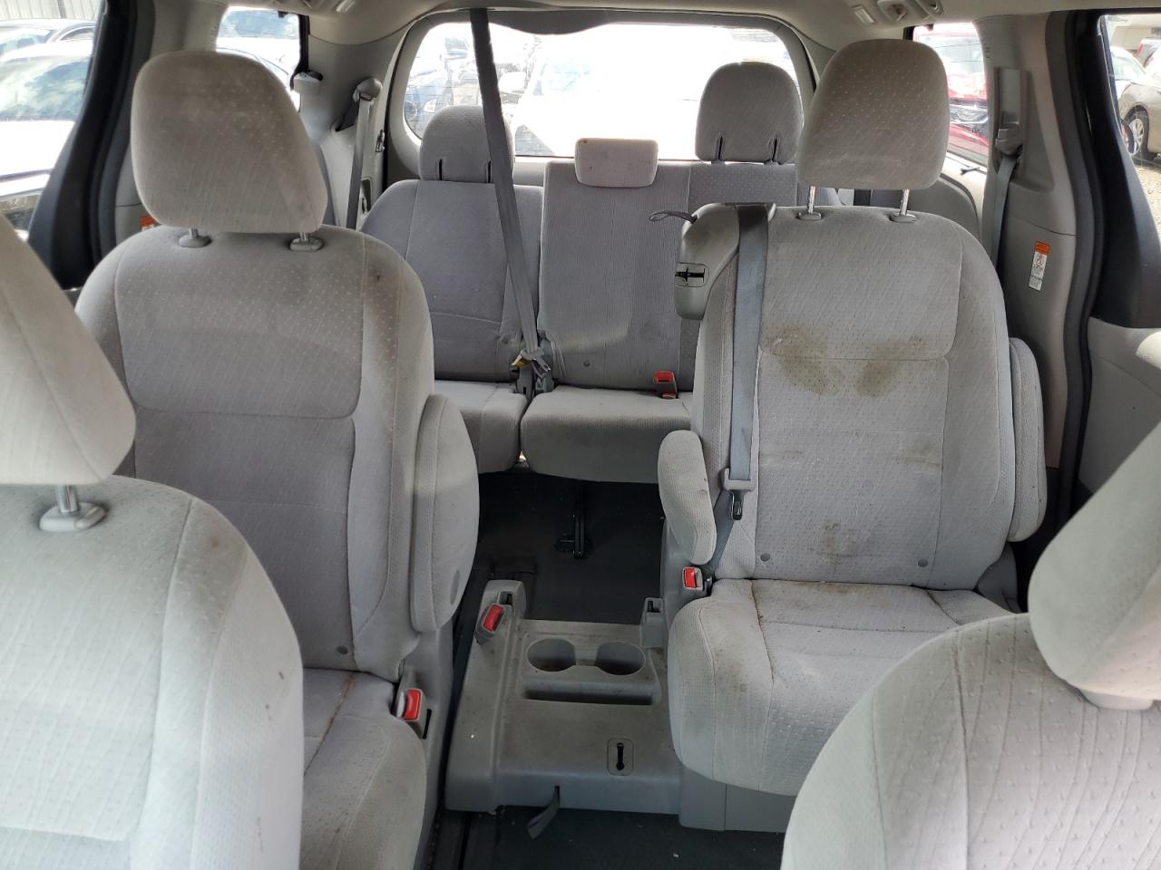 2015 Toyota Sienna Le VIN: 5TDKK3DC1FS667223 Lot: 64590155