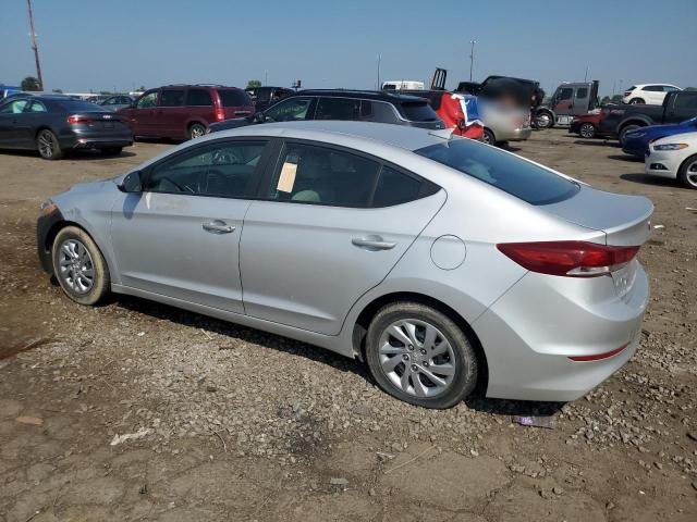 Sedans HYUNDAI ELANTRA 2017 Srebrny