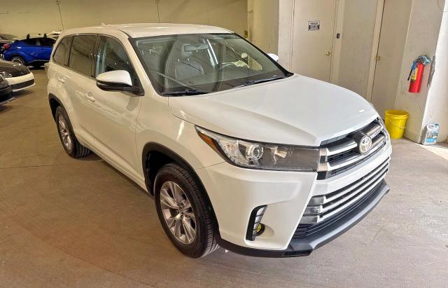 Паркетники TOYOTA HIGHLANDER 2016 Белы