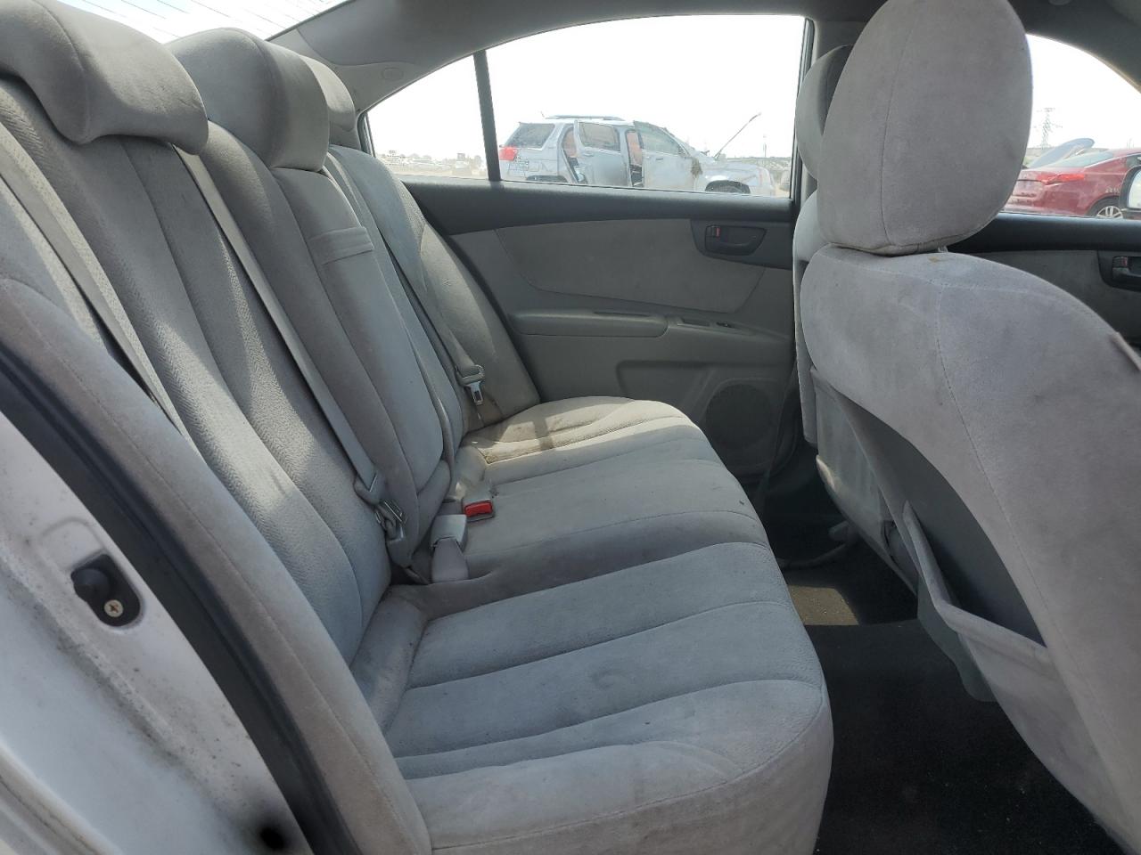 2009 Kia Optima Lx VIN: KNAGE228795320170 Lot: 63067375