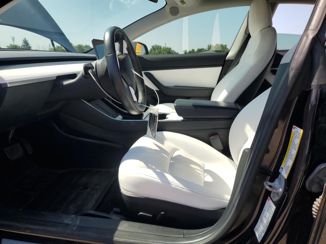 2018 Tesla Model 3 VIN: 5YJ3E1EB8JF085512 Lot: 63670705