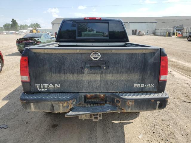  NISSAN TITAN 2014 Czarny