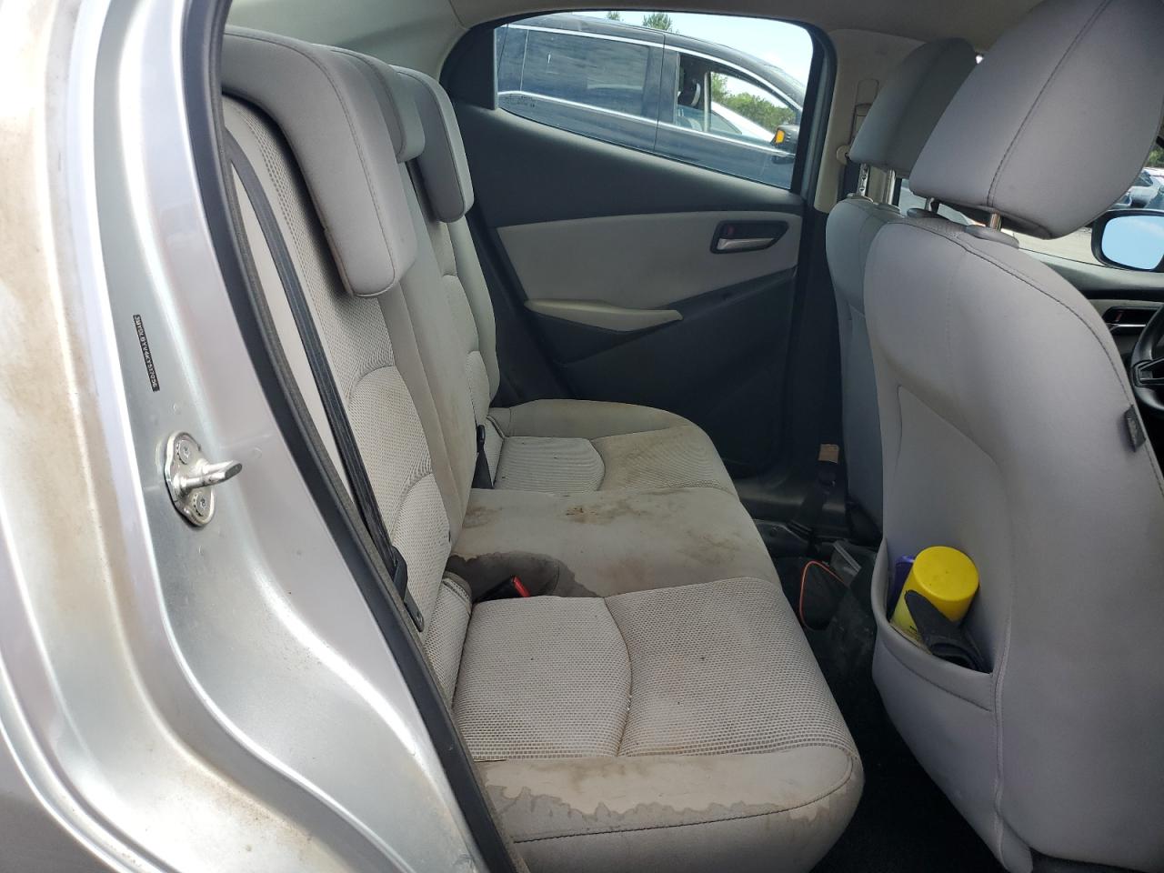2019 Toyota Yaris L VIN: 3MYDLBYV4KY517056 Lot: 64280265