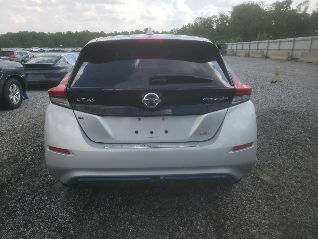 2018 Nissan Leaf S VIN: 1N4AZ1CP9JC300828 Lot: 64008865