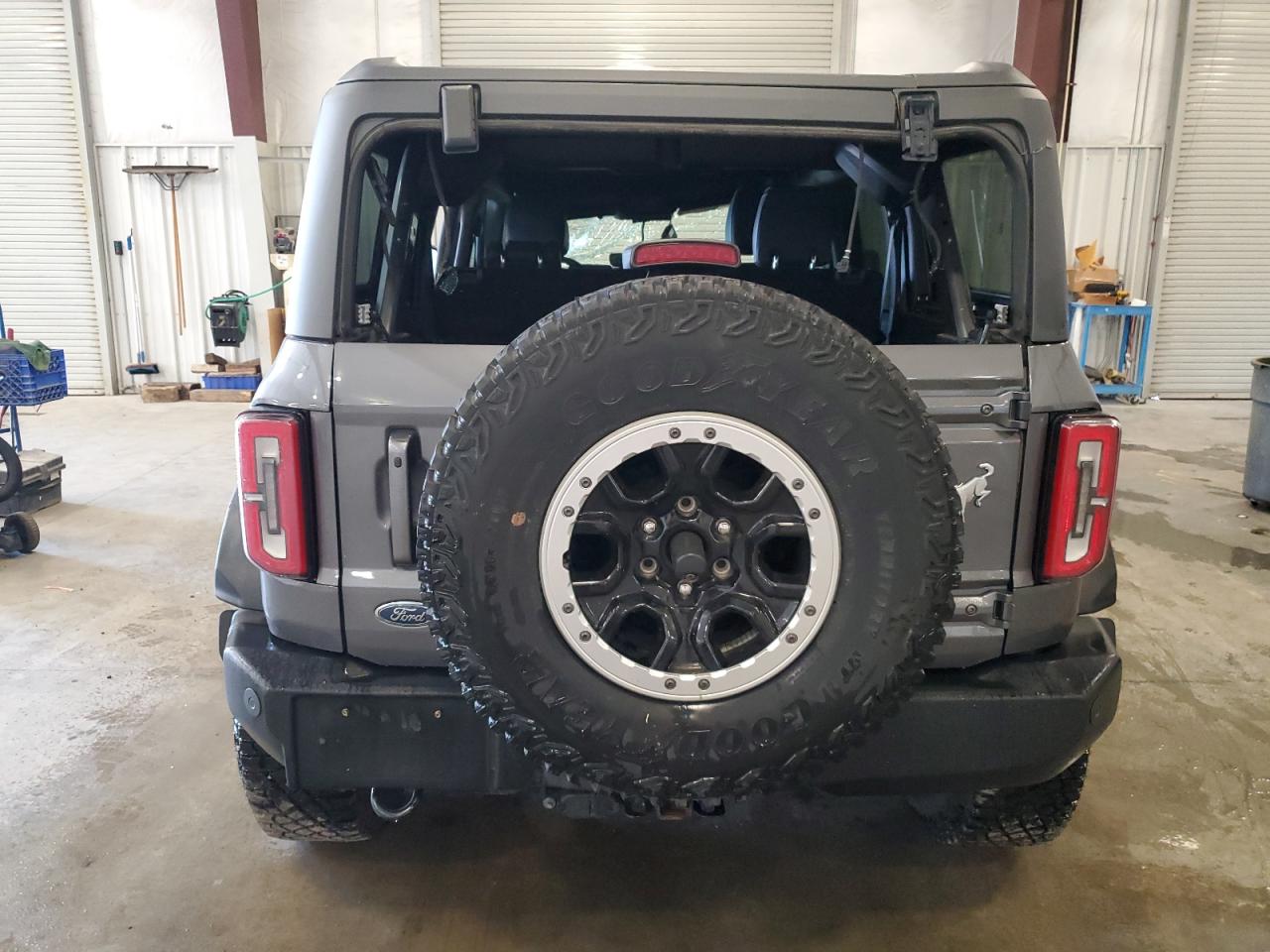 2022 Ford Bronco Base VIN: 1FMEE5DP1NLA75464 Lot: 63339015