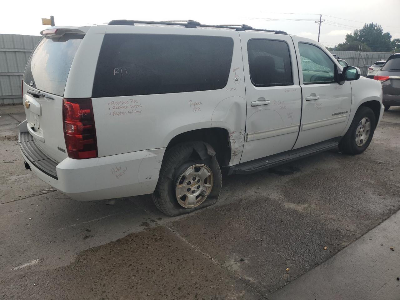 2012 Chevrolet Suburban K1500 Lt VIN: 1GNSKJE70CR191991 Lot: 64977605
