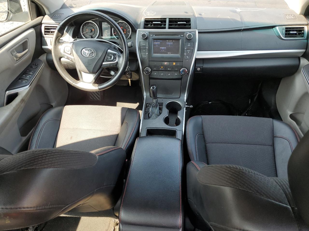 2017 Toyota Camry Le VIN: 4T1BF1FKXHU274960 Lot: 65674895