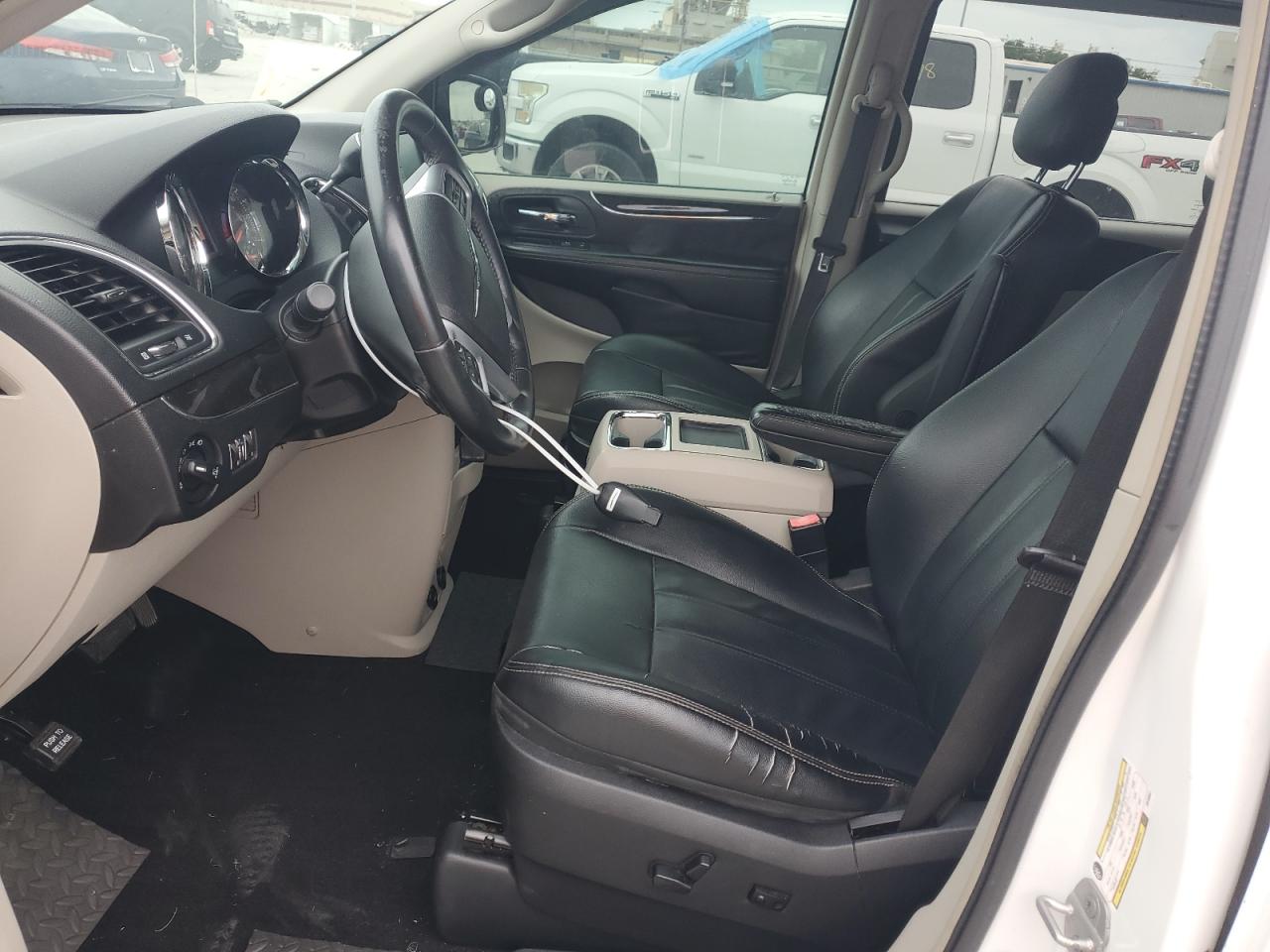 2c4rc1bg7er169041 2C4RC1BG7ER169041 2014 Chrysler Town & Country Touring