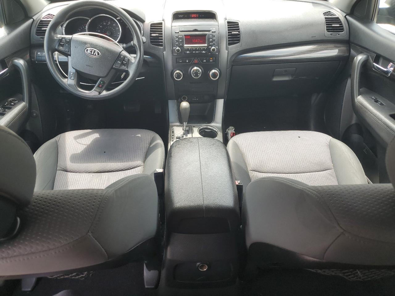 2012 Kia Sorento Base VIN: 5XYKT3A18CG229050 Lot: 63184335