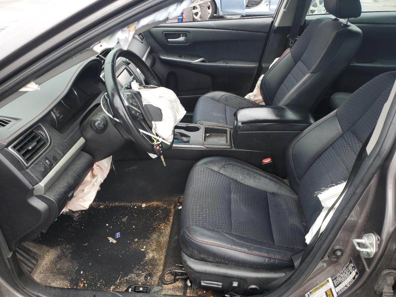 2015 Toyota Camry Le VIN: 4T1BF1FK2FU088049 Lot: 64868025