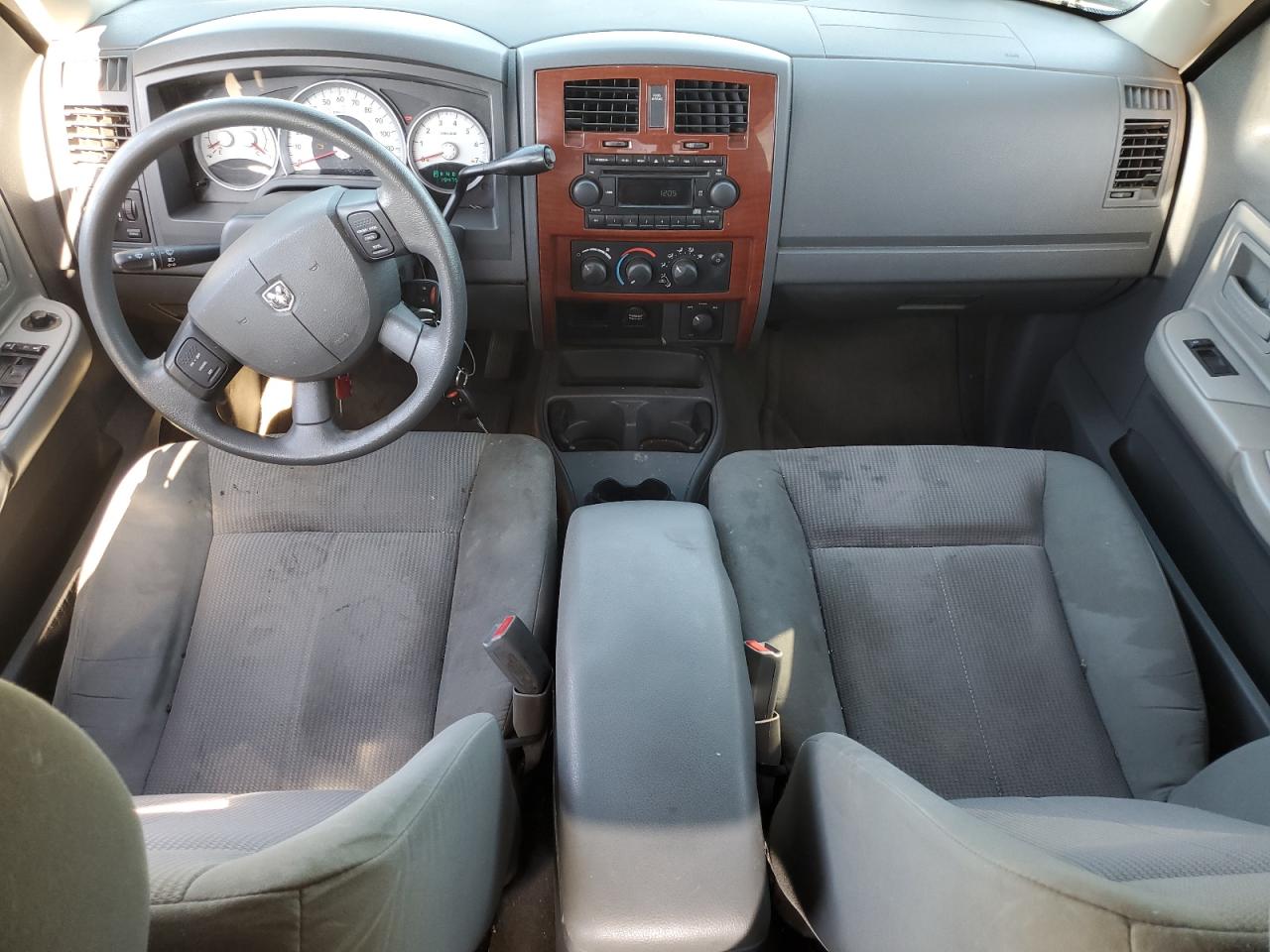 2005 Dodge Dakota Quad Slt VIN: 1D7HW48N75S310270 Lot: 62430765