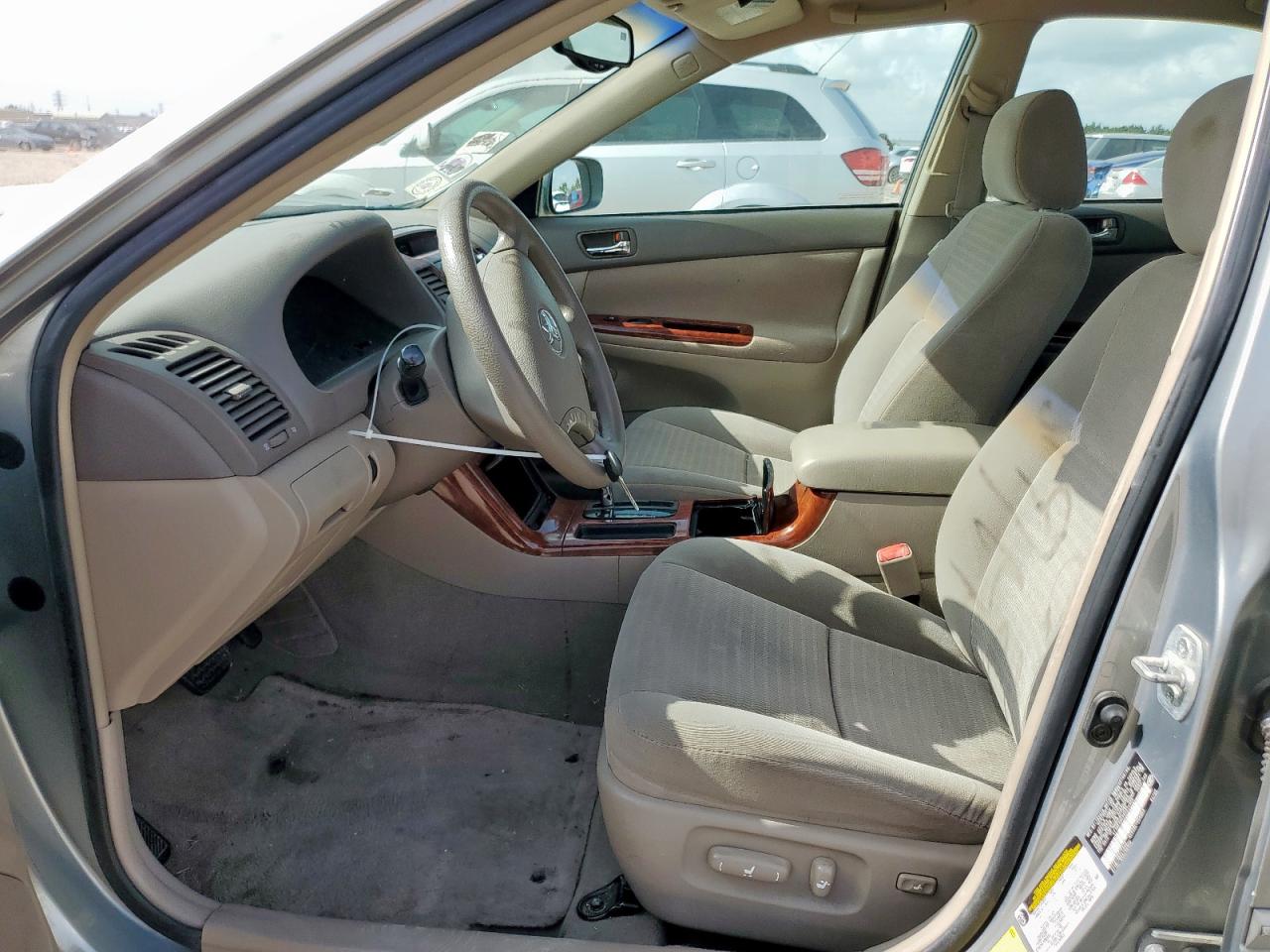 2005 Toyota Camry Le VIN: 4T1BE30KX5U624865 Lot: 64334645