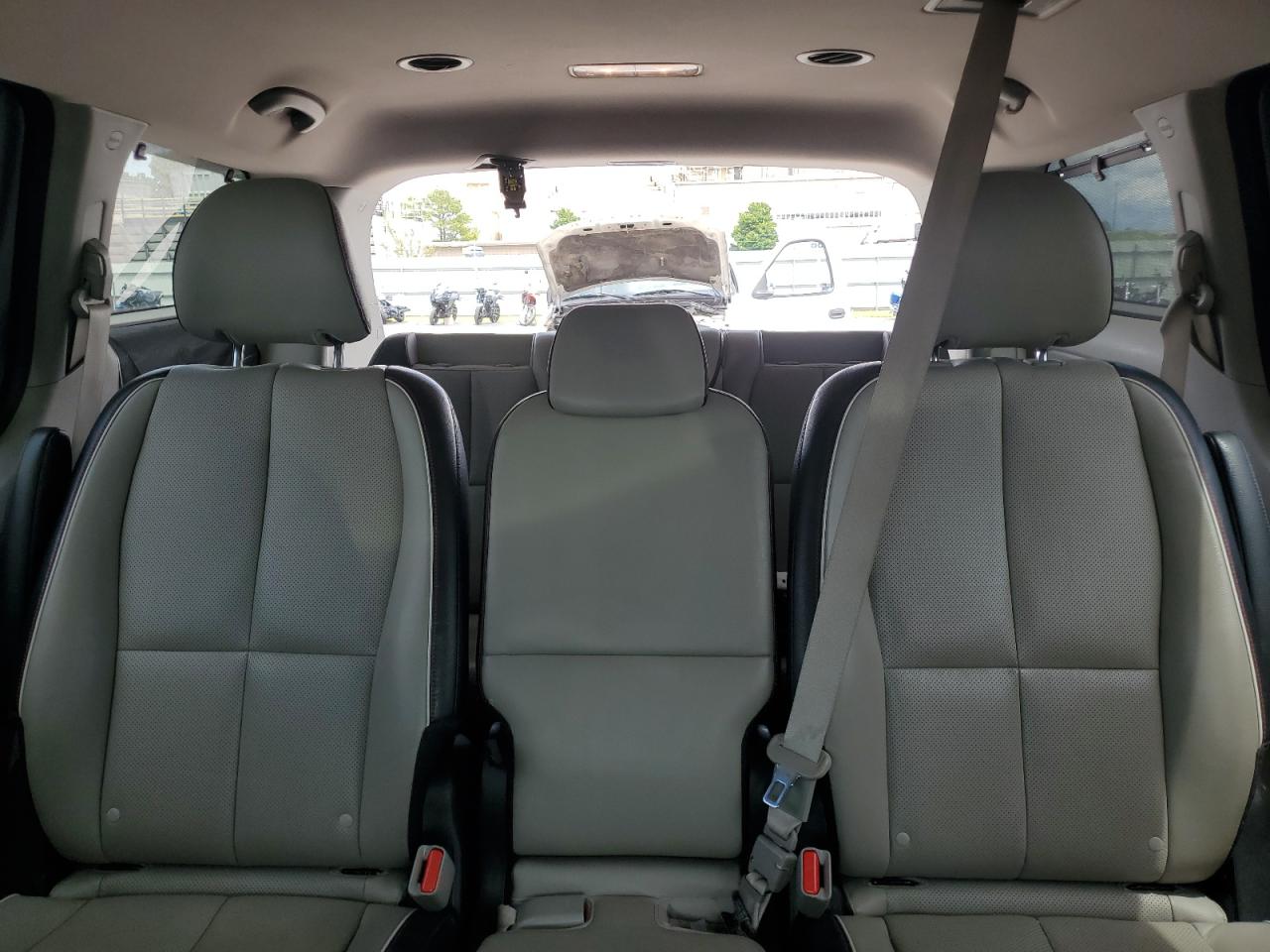2019 Kia Sedona Lx VIN: KNDMB5C11K6529888 Lot: 63348315