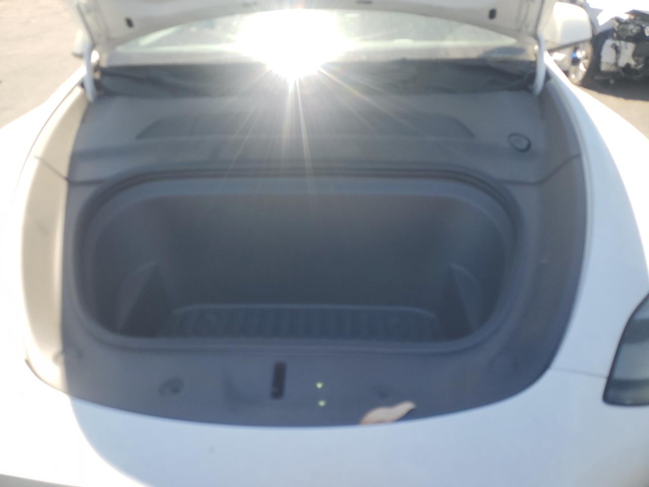 2023 Tesla Model Y VIN: 7SAYGDEE0PF669961 Lot: 64488595
