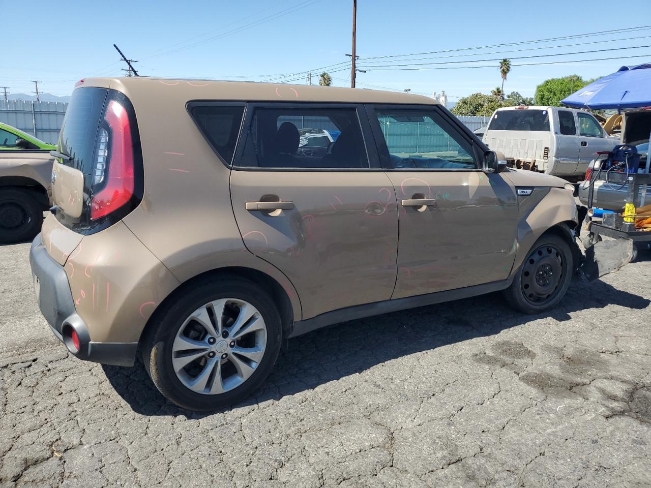 2014 Kia Soul + VIN: KNDJP3A52E7039988 Lot: 64901875