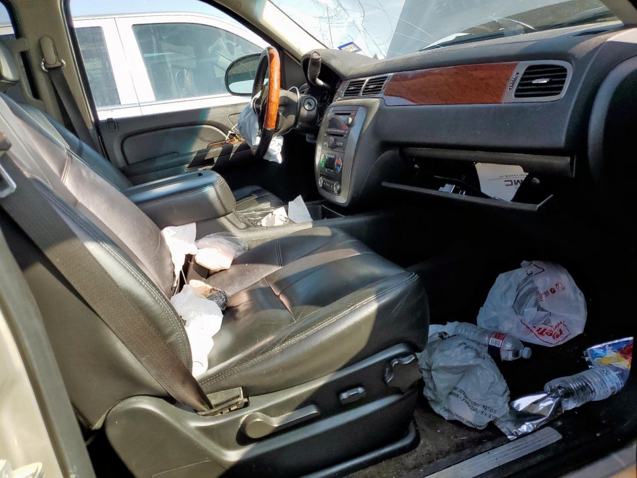 2008 GMC Yukon Xl C1500 VIN: 1GKFC16058J193853 Lot: 64766105