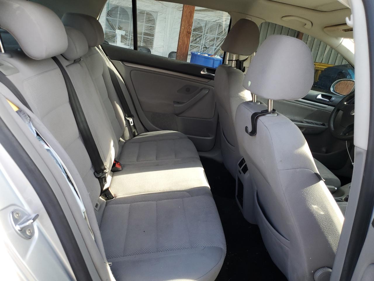 wvwdr91k37w080686 WVWDR91K37W080686 2007 Volkswagen Rabbit