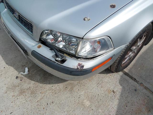 2003 VOLVO V40 S