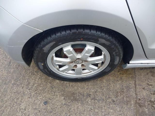 2011 VOLKSWAGEN POLO BLUEM