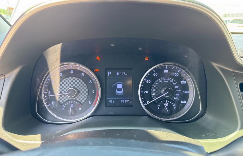  HYUNDAI ELANTRA 2019 Szary