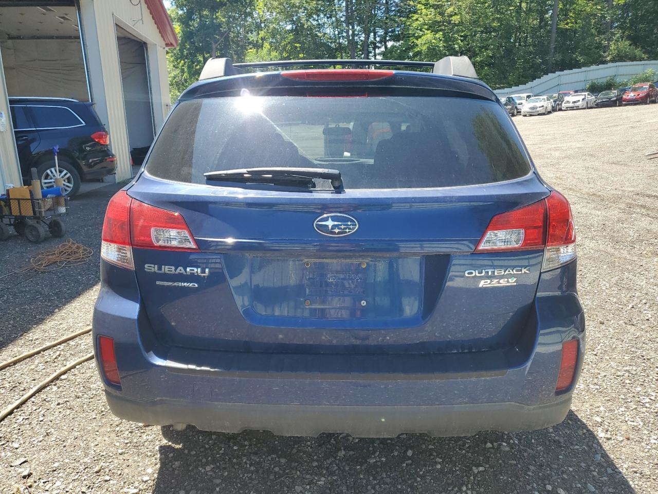 2010 Subaru Outback 2.5I Premium VIN: 4S4BRBCCXA3382694 Lot: 65309615