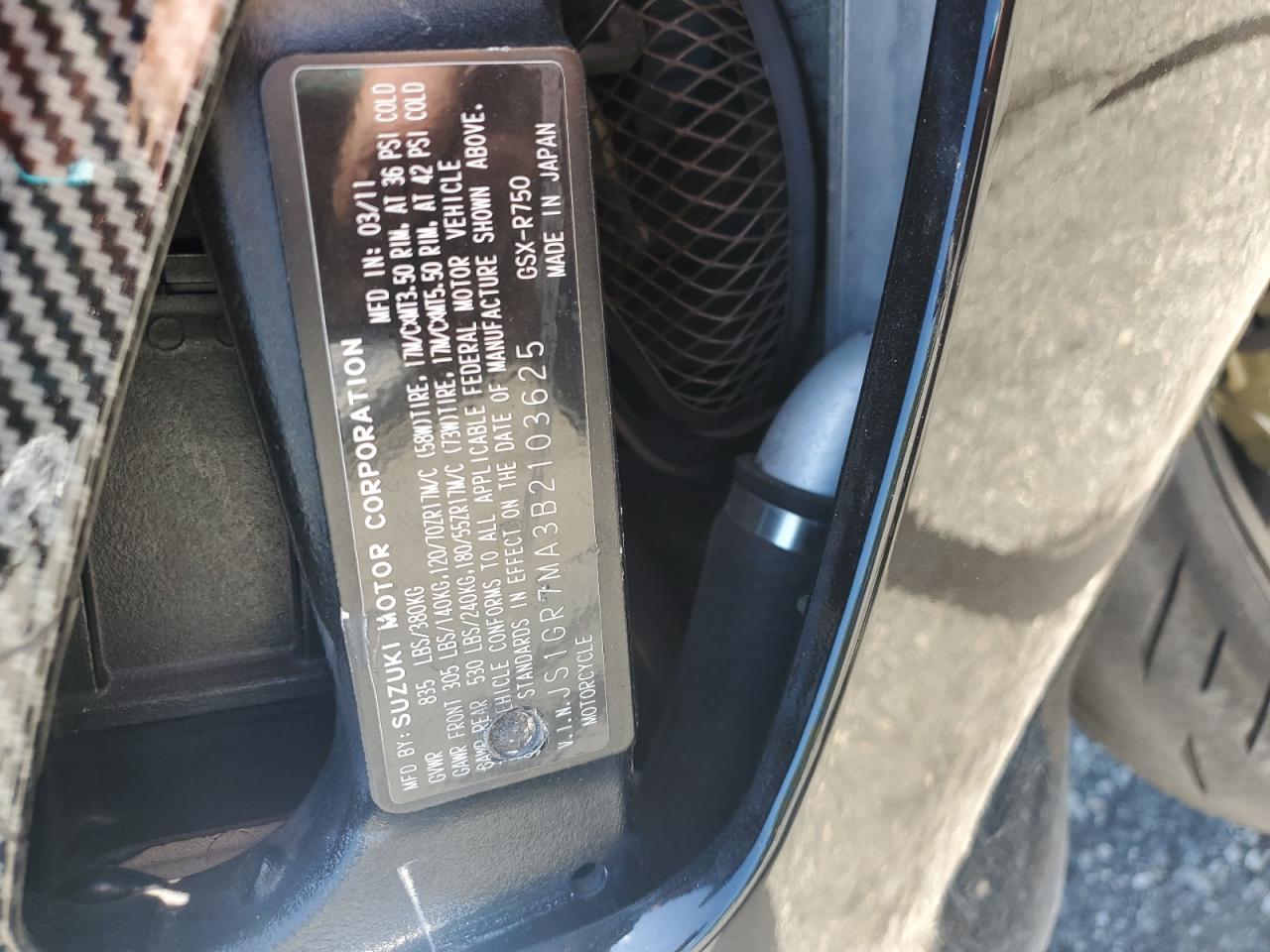 js1gr7ma3b2103625 JS1GR7MA3B2103625 2011 Suzuki Gsx750