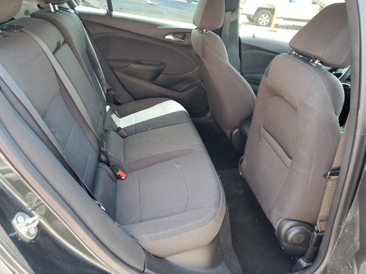 VIN: 3G1BE6SMXJS652091 2018 CHEVROLET CRUZE