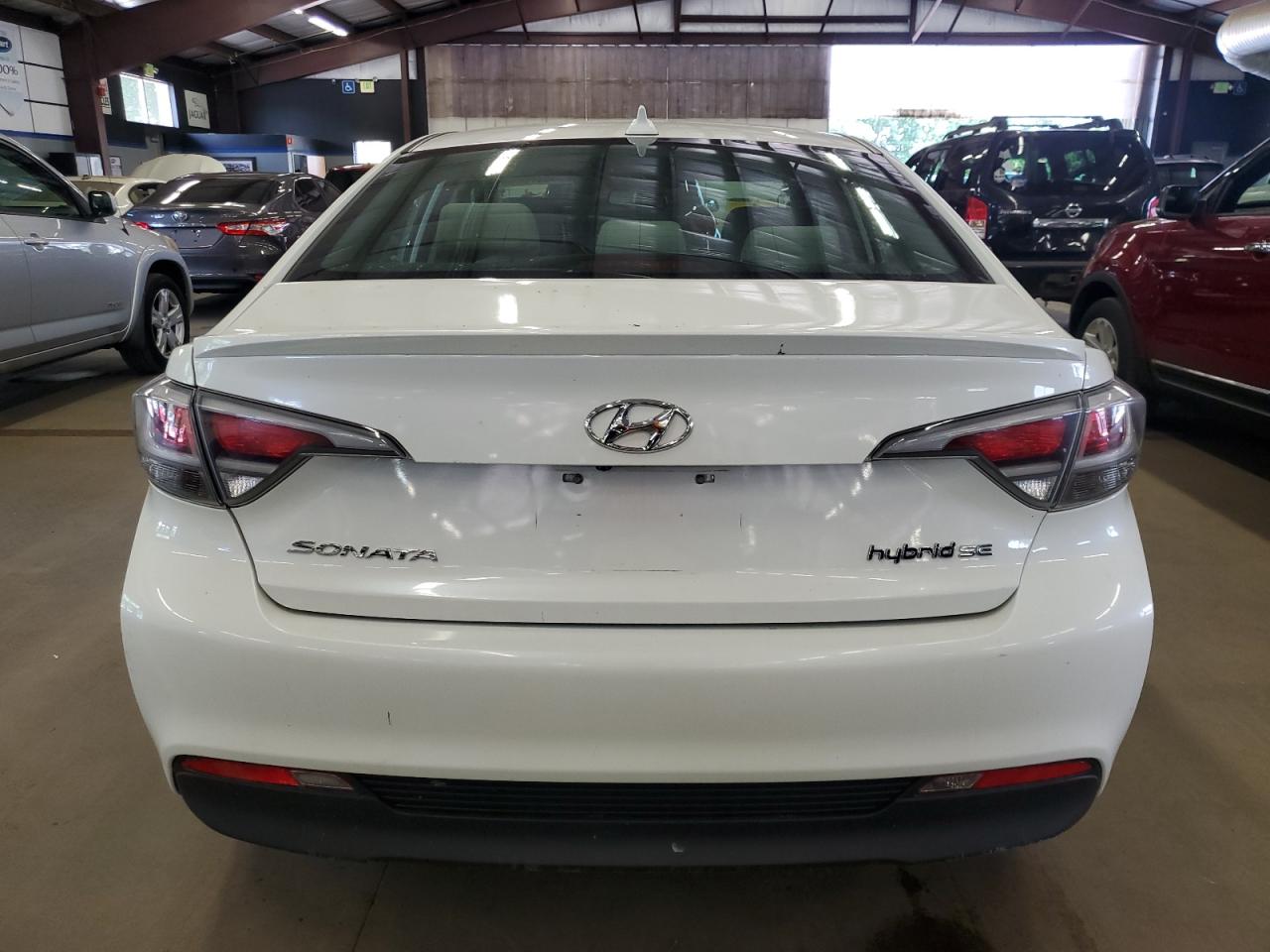 2016 Hyundai Sonata Hybrid VIN: KMHE24L11GA028773 Lot: 65207385