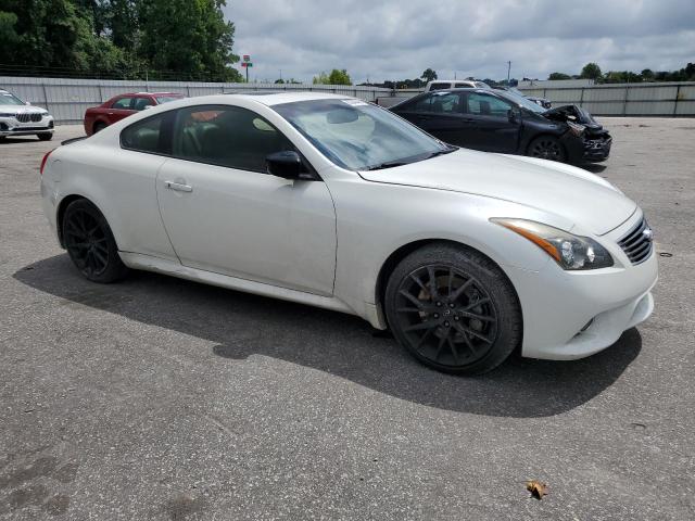 Coupet INFINITI Q60 2015 White