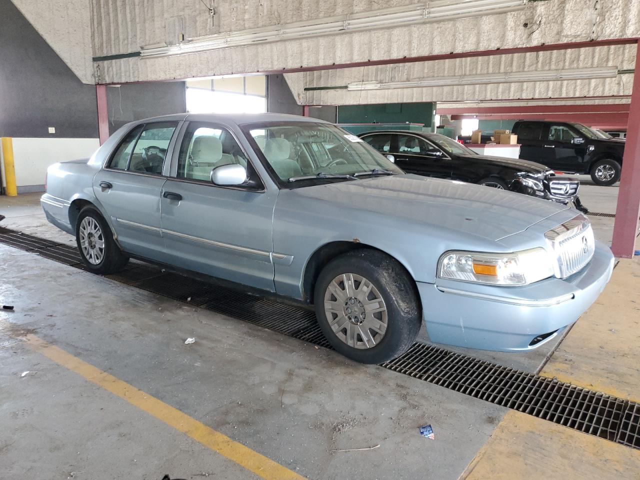 2007 Mercury Grand Marquis Gs VIN: 2MEFM74V77X629035 Lot: 65328145