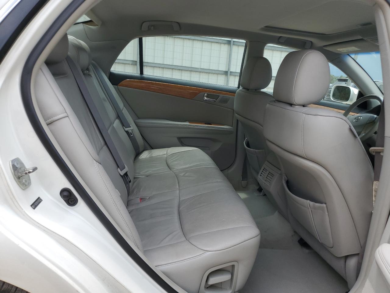 2005 Toyota Avalon Xl VIN: 4T1BK36B45U009230 Lot: 63605465