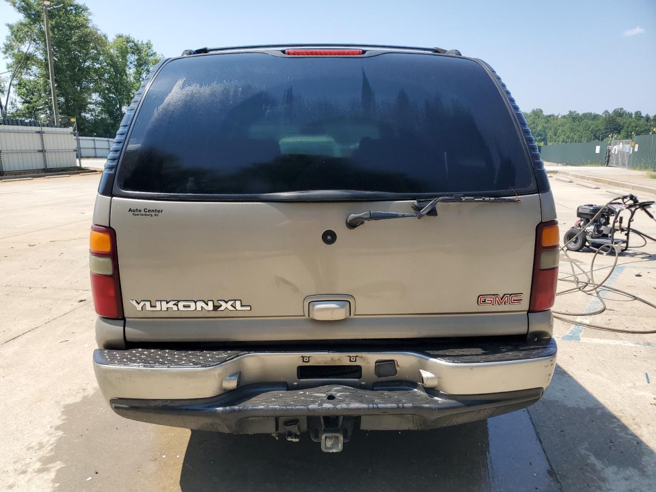 1gkfk66u82j310240 1GKFK66U82J310240 2002 GMC Denali Xl K1500
