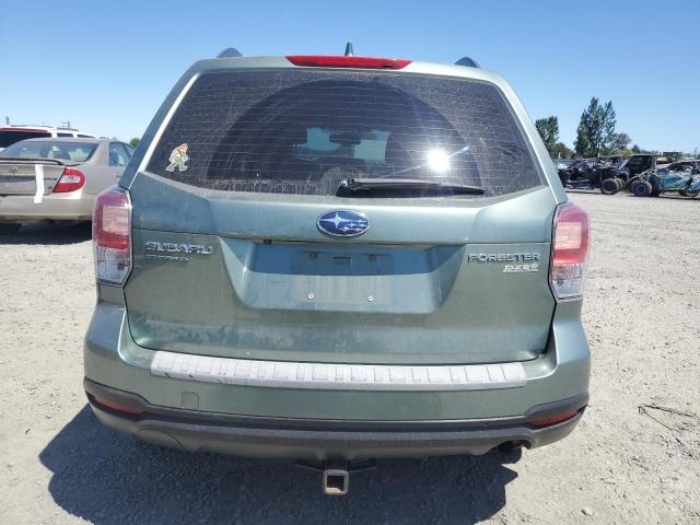  SUBARU FORESTER 2017 Зеленый