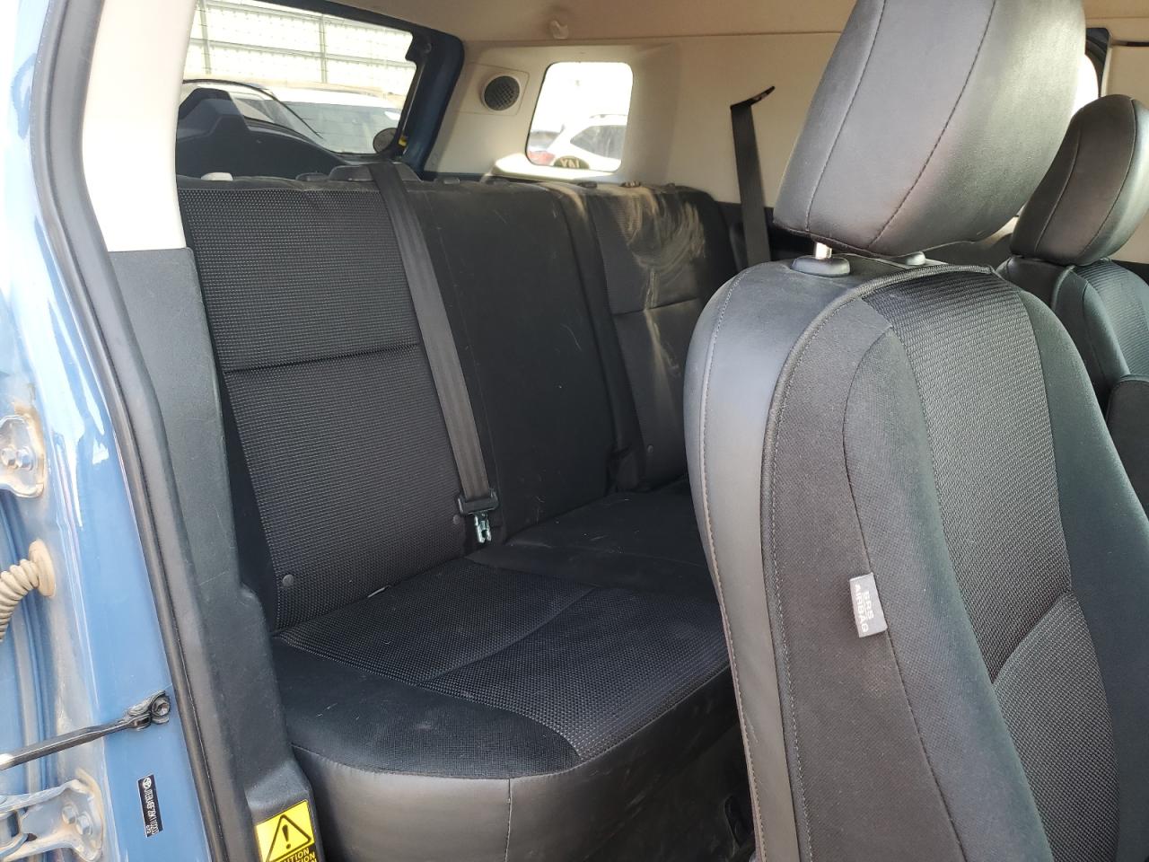 2011 Toyota Fj Cruiser VIN: JTEBU4BF2BK110203 Lot: 63860355